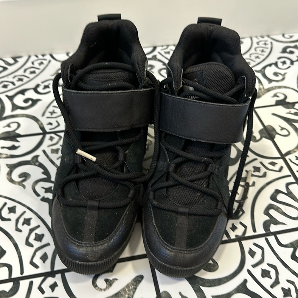 Sorel wedge booties size 7.5 black suede discolored
